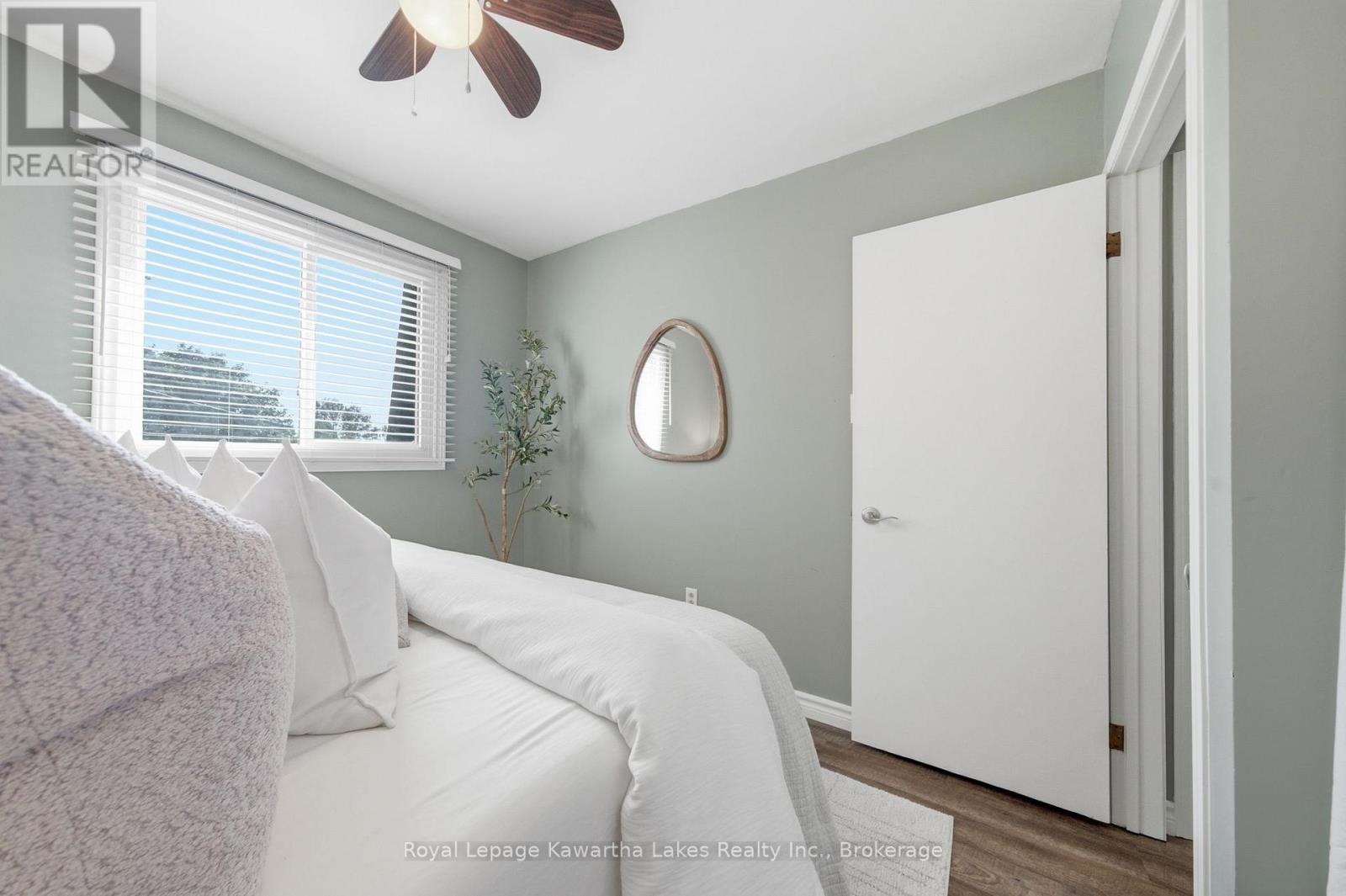 449 WILLIAM STREET N - 30