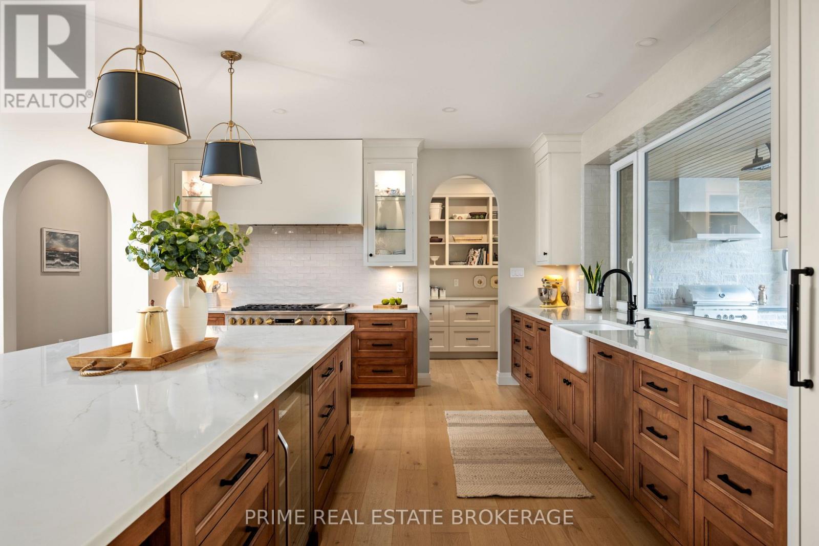689 VALLEYSTREAM WALK - Image 12