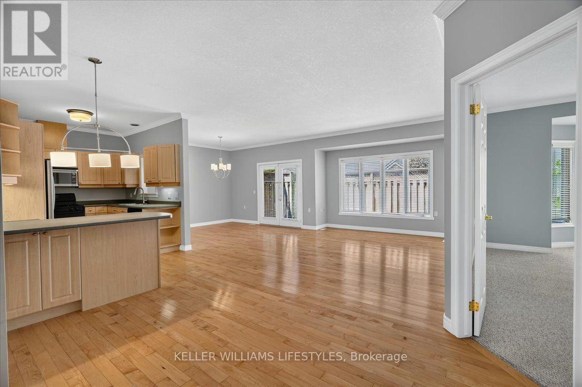 #20 1574 RICHMOND STREET - 12