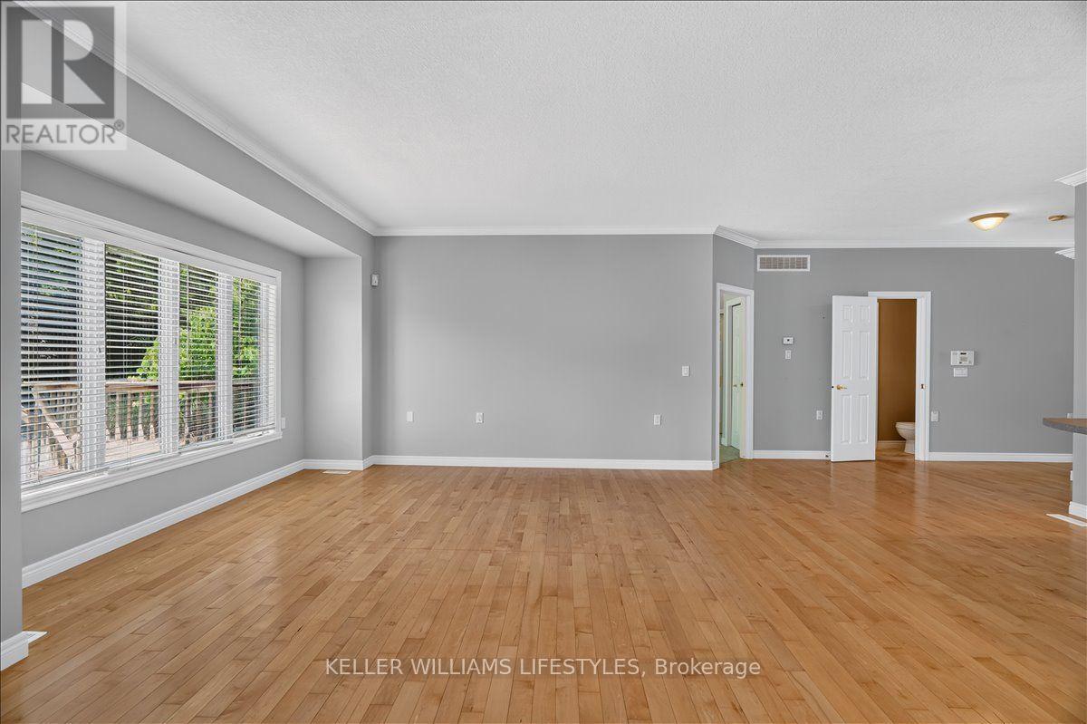 #20 1574 RICHMOND STREET - 19