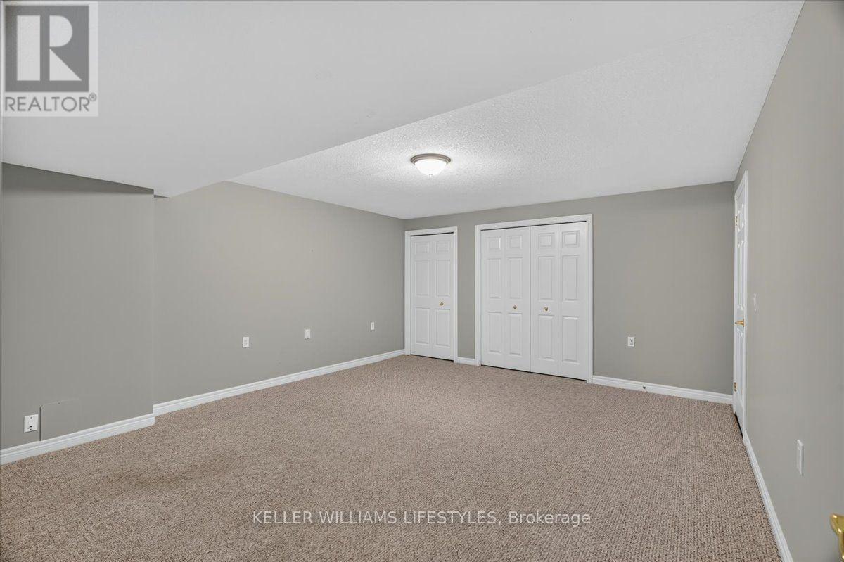 #20 1574 RICHMOND STREET - 35