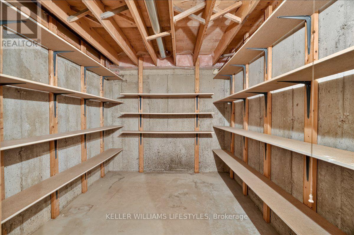 #20 1574 RICHMOND STREET - 44