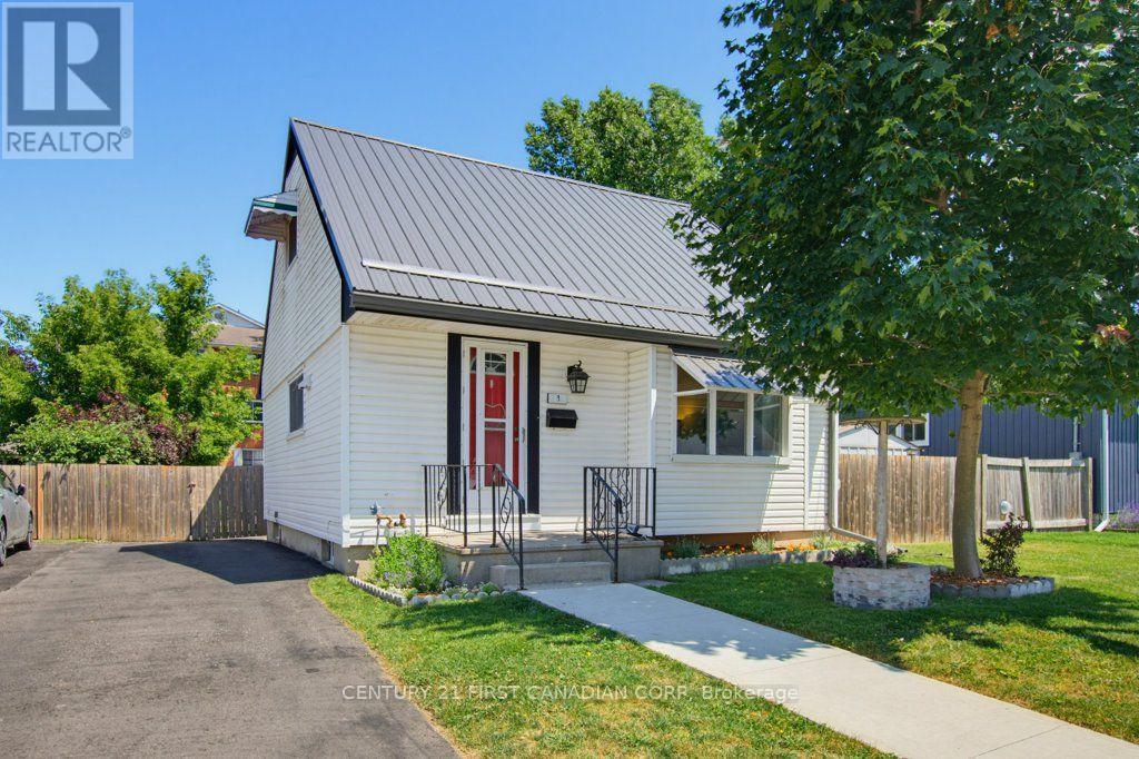 3 PARKSIDE DRIVE - 2