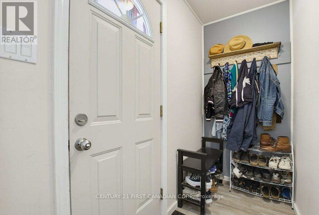 3 PARKSIDE DRIVE - 5