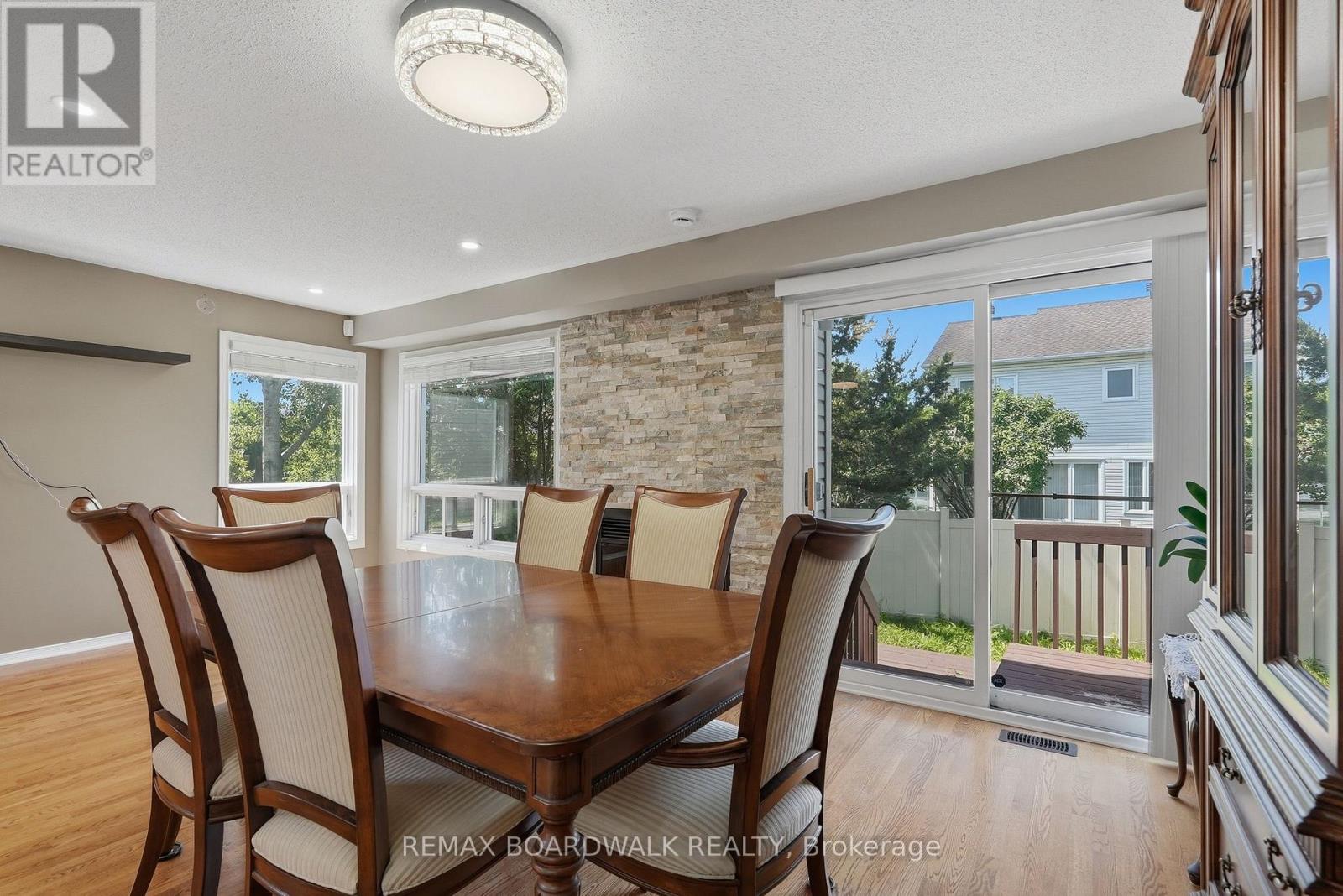 5981 PINEGLADE CRESCENT - 15
