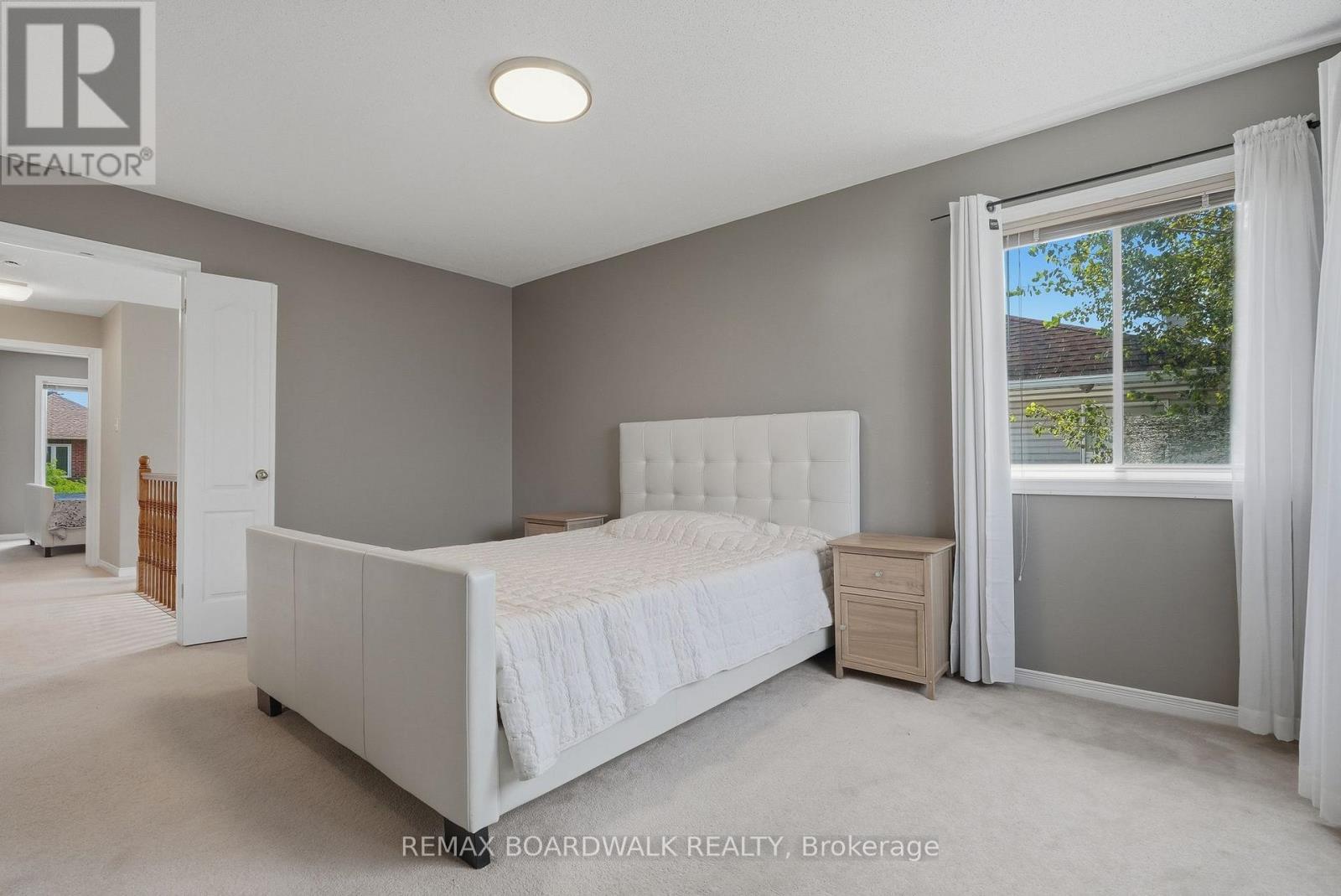 5981 PINEGLADE CRESCENT - 20