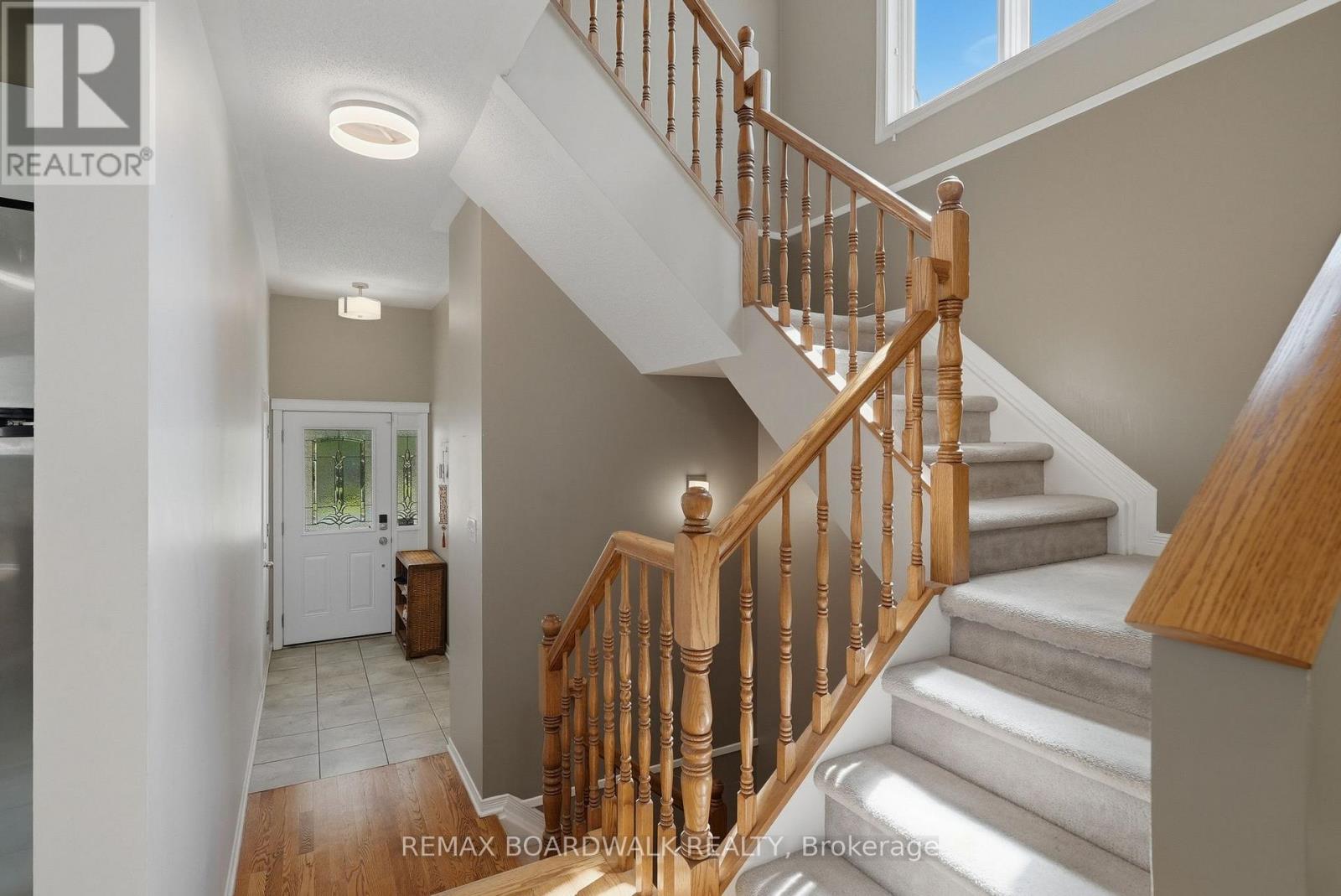 5981 PINEGLADE CRESCENT - 6