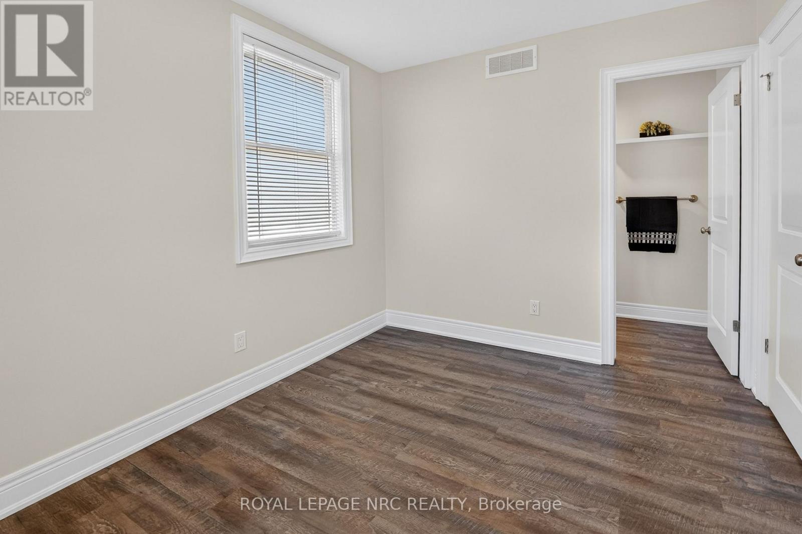 185 CATHERINE STREET - 16