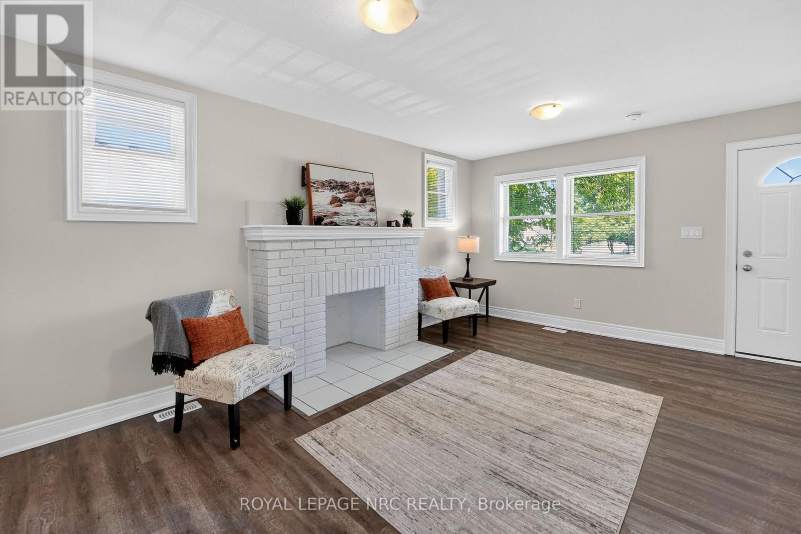185 CATHERINE STREET - 4