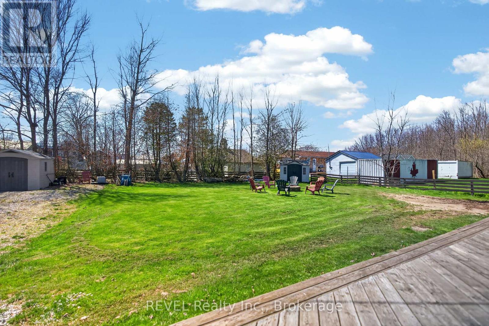 11 WALTER DRIVE - 31