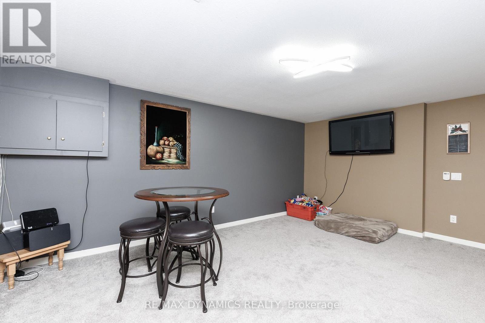 53 MOUNTAIN STREET - Image 24