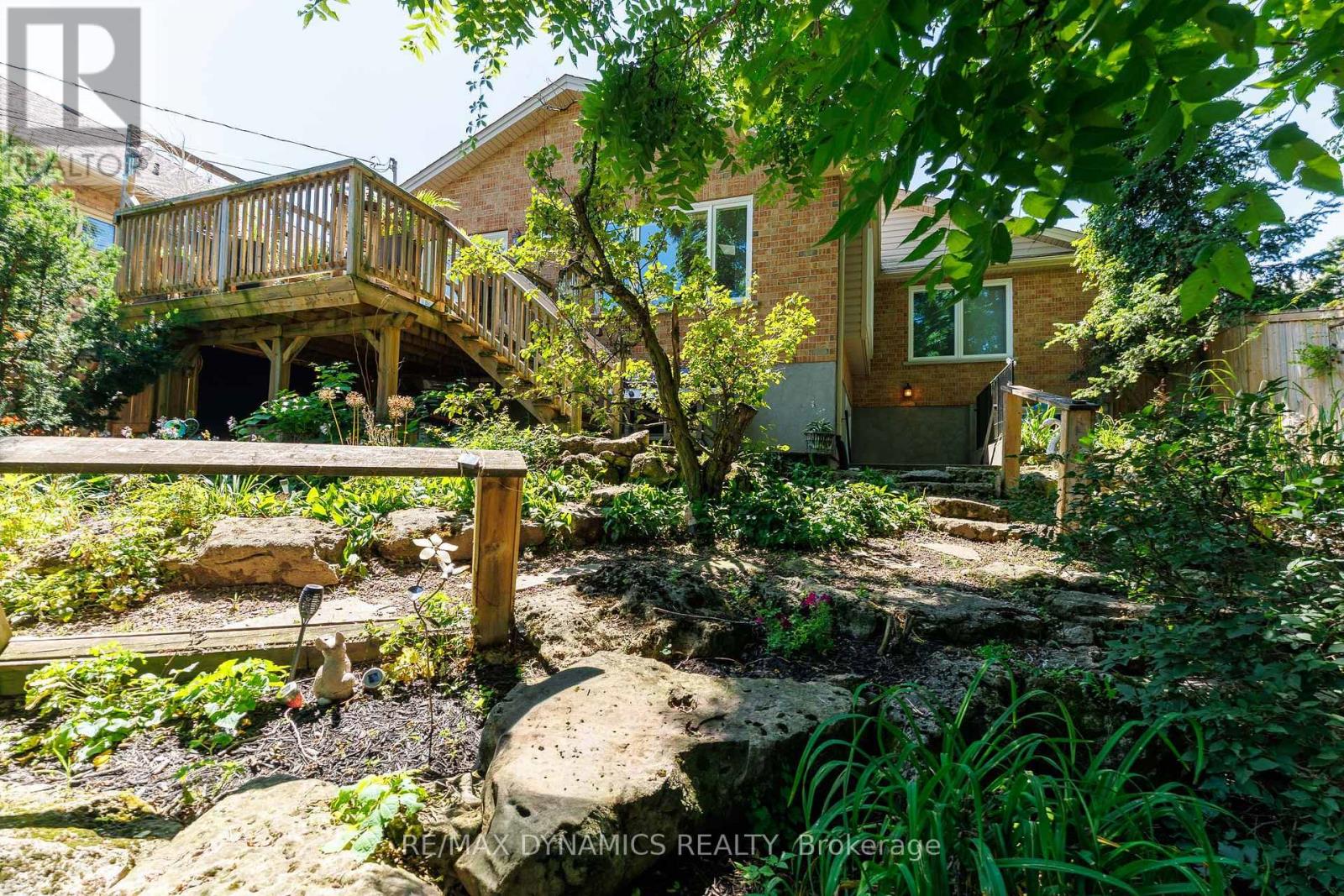 53 MOUNTAIN STREET - Image 30