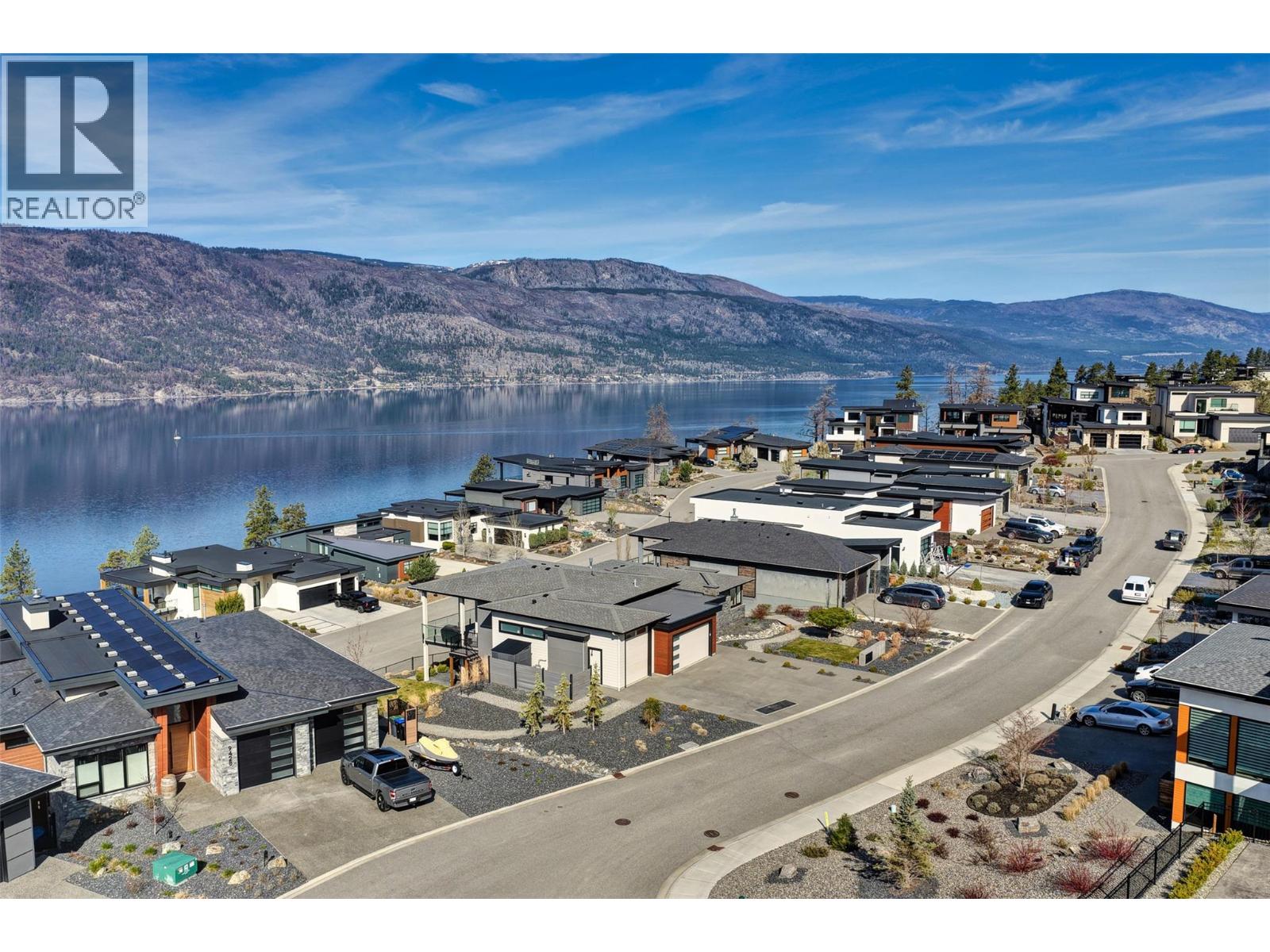 9438 Ledgestone Road, Lake Country