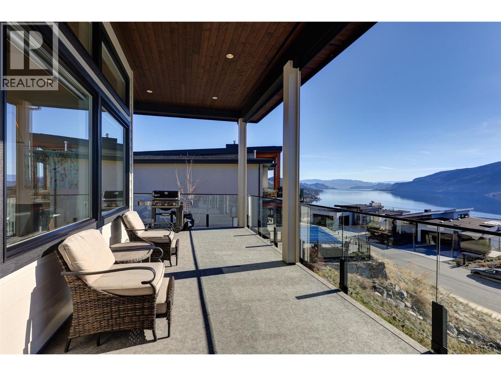9438 Ledgestone Road, Lake Country