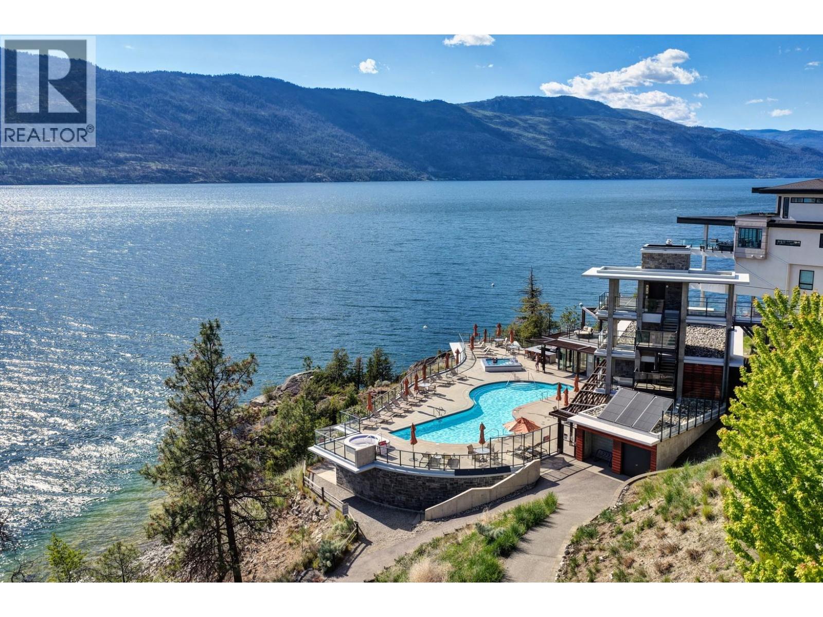 9438 Ledgestone Road, Lake Country