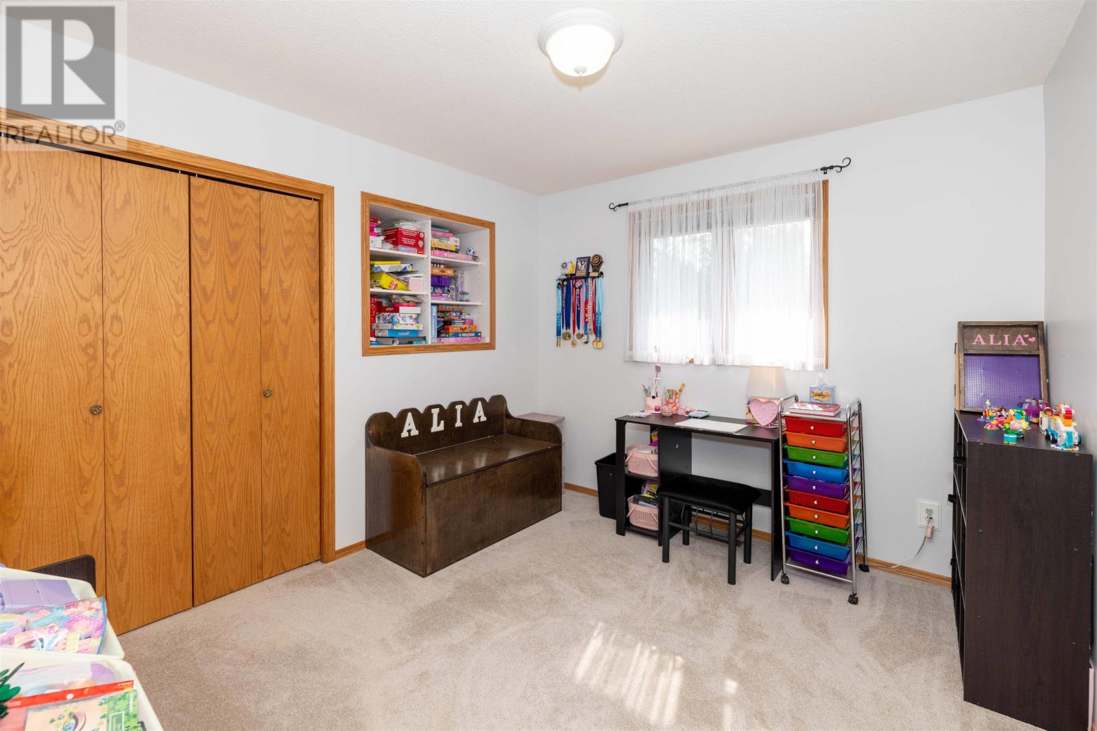 2446 Caspian ST - 11