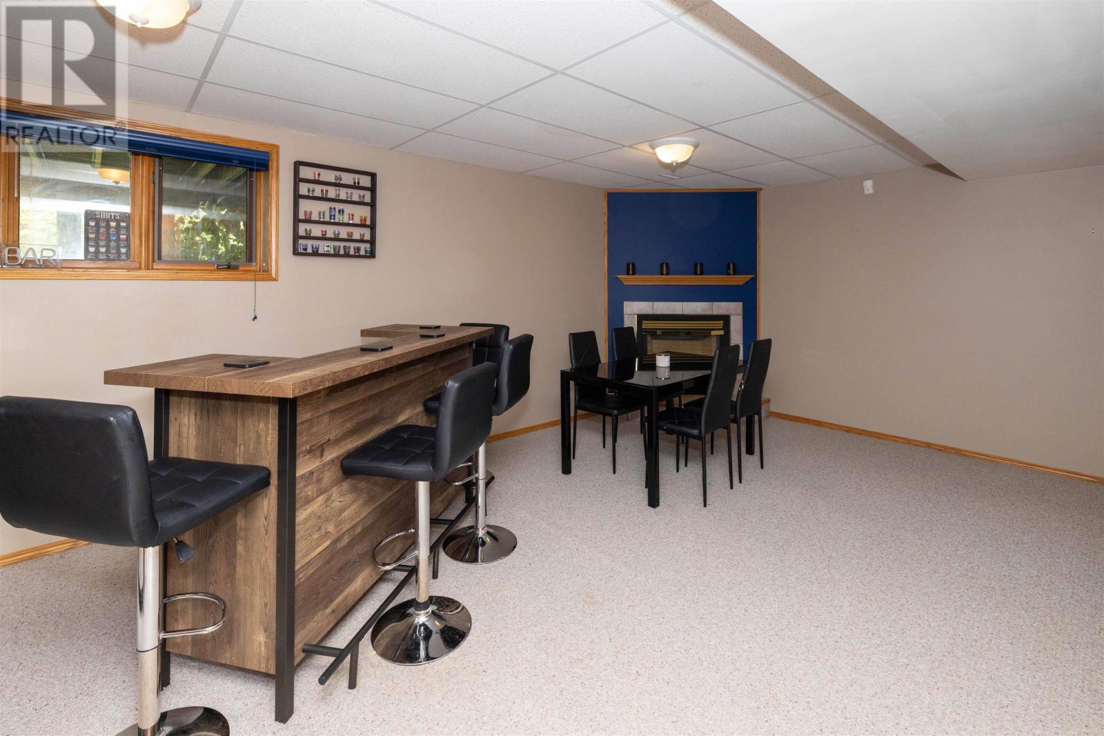 2446 Caspian ST - 13