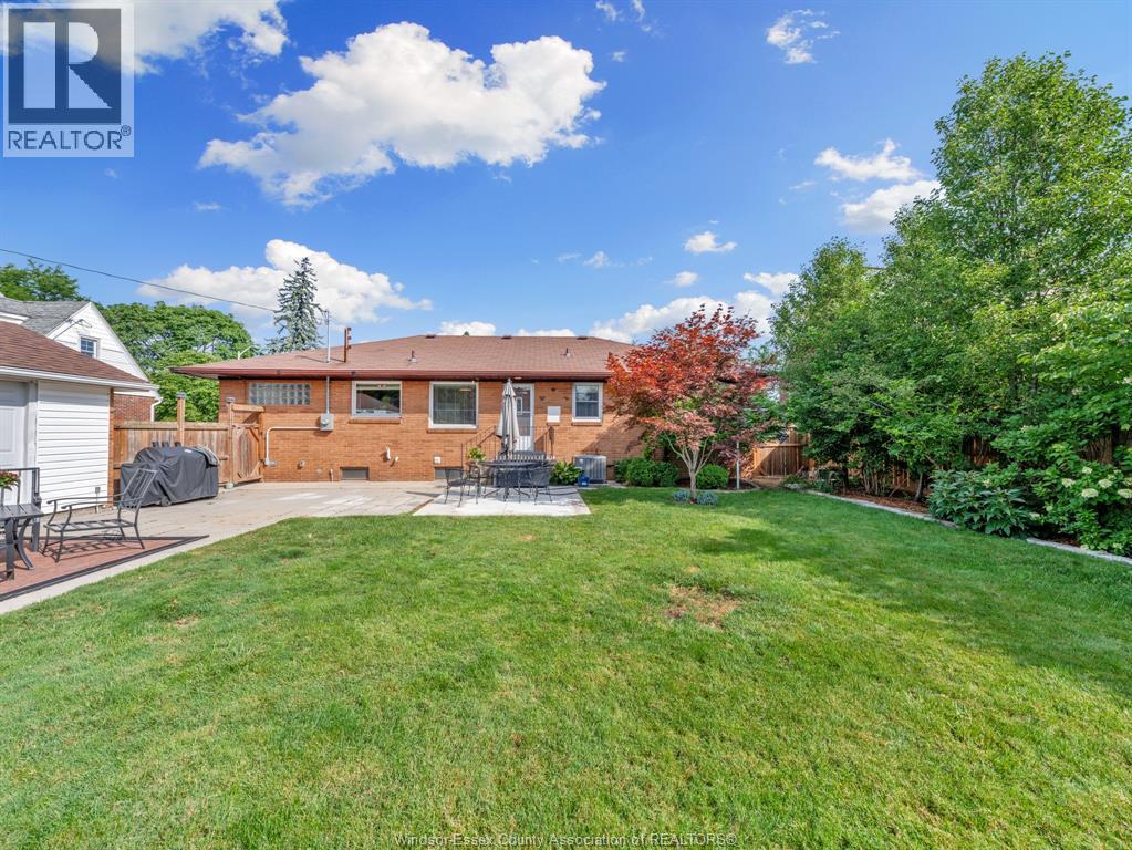 2065 VERDUN AVENUE - 40