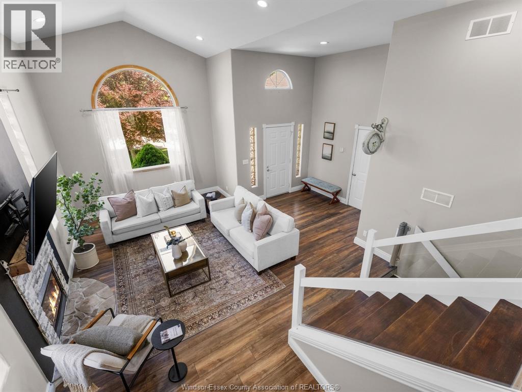 4235 PROVIDENCE CRESCENT - 10