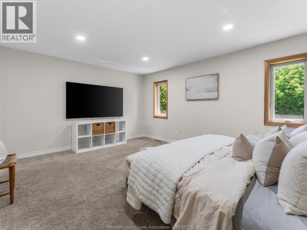 4235 PROVIDENCE CRESCENT - 19