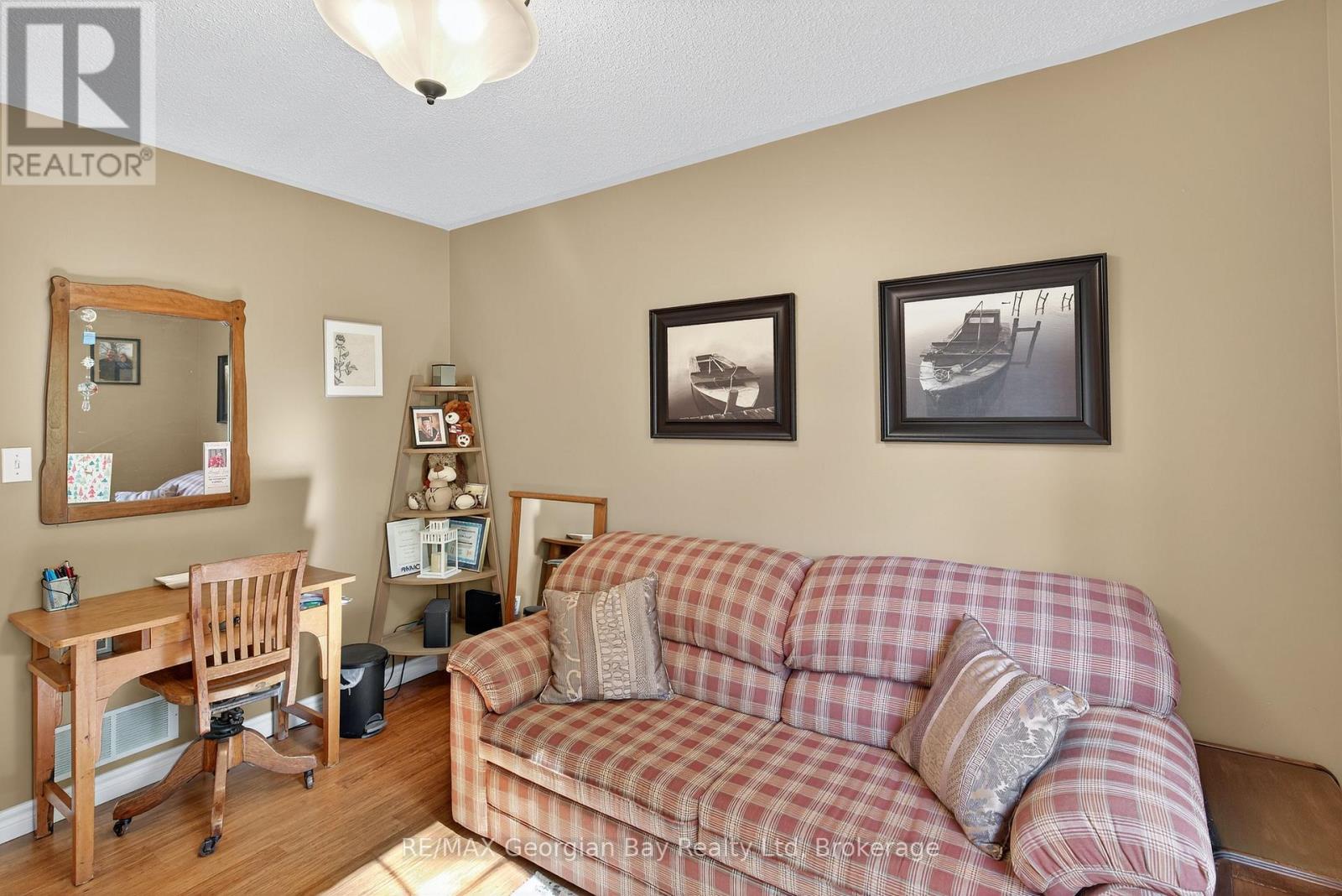 56 BECKETTS SIDE ROAD - 19