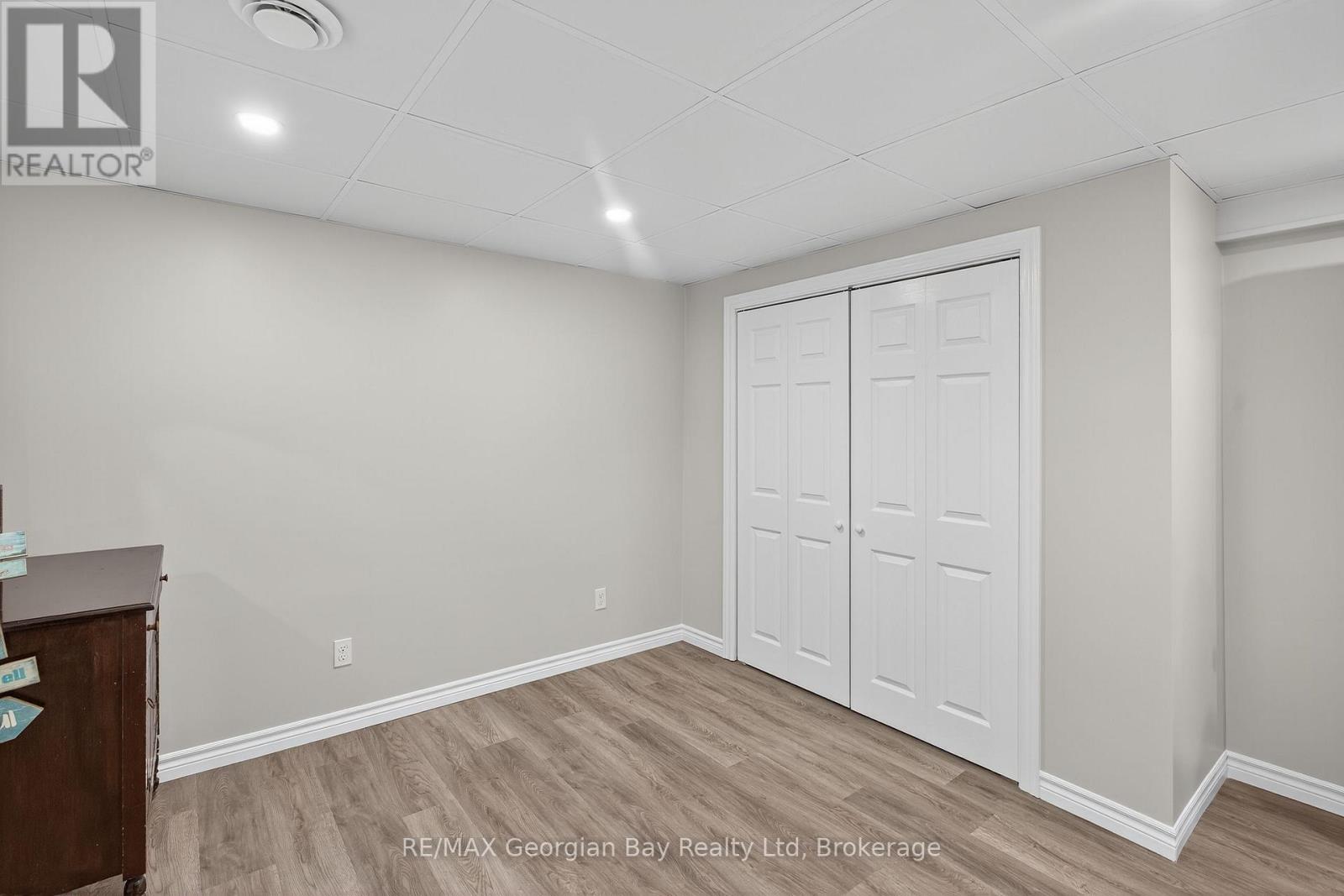 56 BECKETTS SIDE ROAD - 27