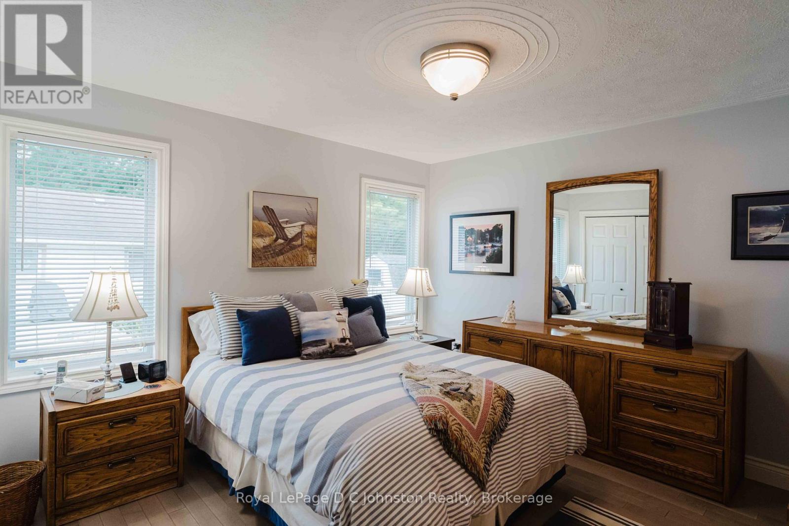 103 GRENVILLE STREET N - Image 20