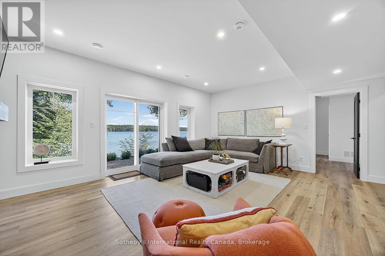 #52 1160 WHITESIDE ROAD - Image 21