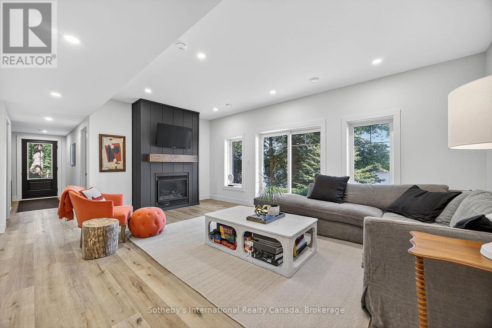 #52 1160 WHITESIDE ROAD - Image 23