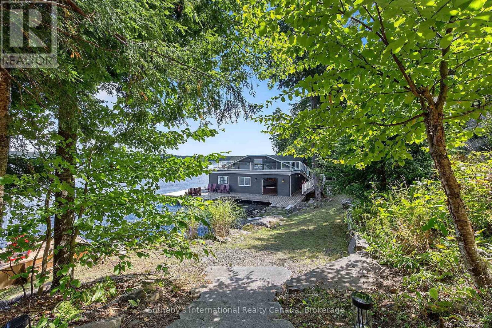 #52 1160 WHITESIDE ROAD - Image 34