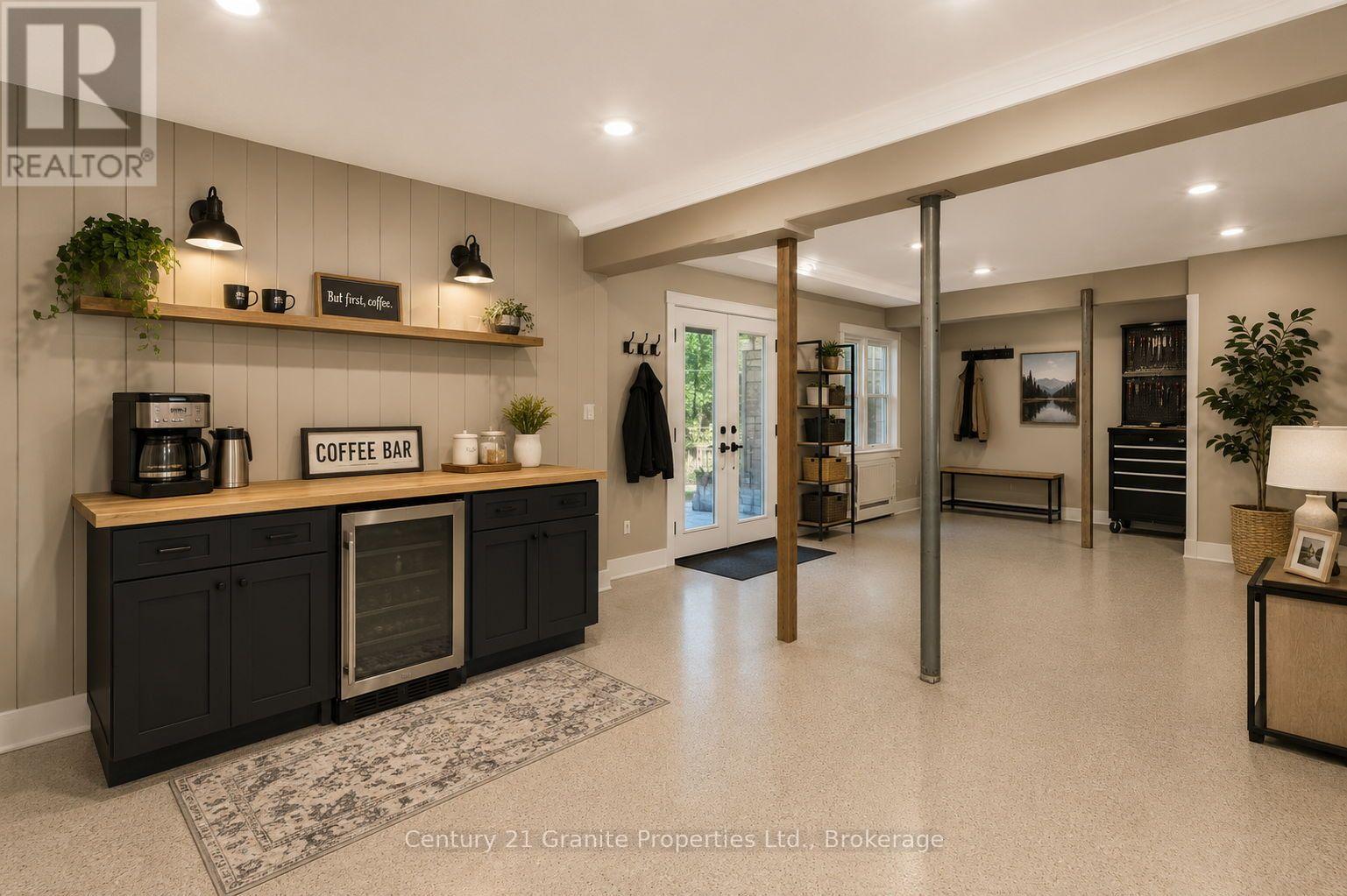 64 LOUCKS ROAD - 45