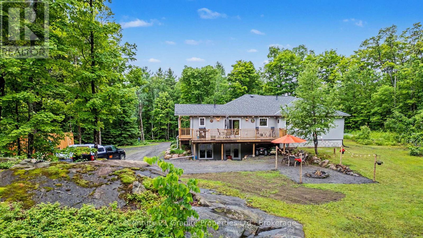 64 LOUCKS ROAD - 6