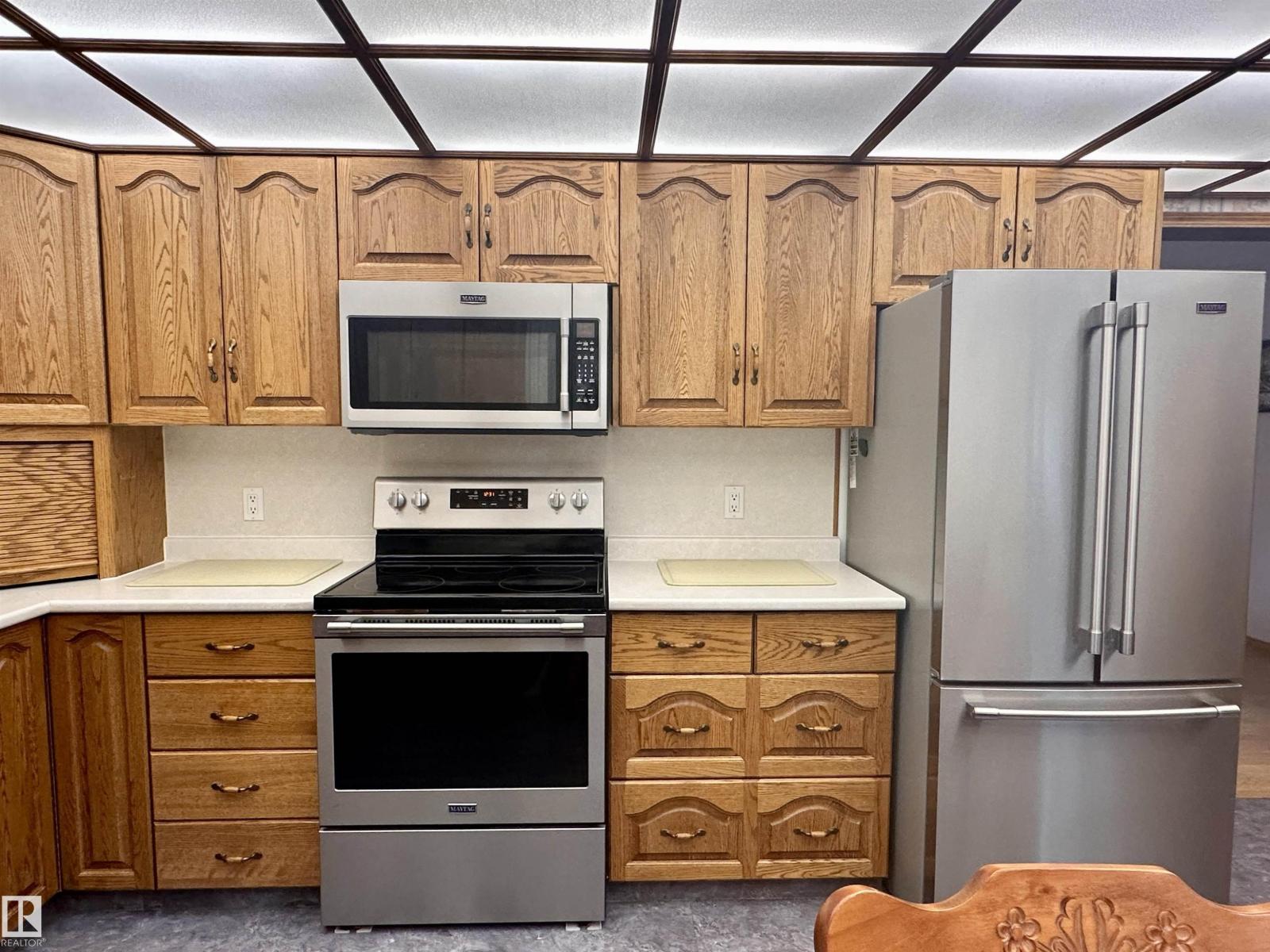 5309 51 ST - 27