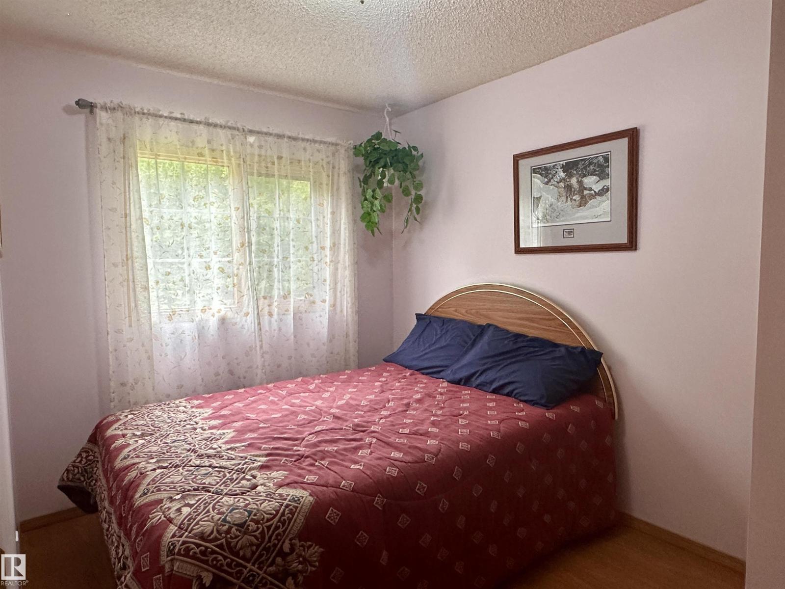 5309 51 ST - Image 41
