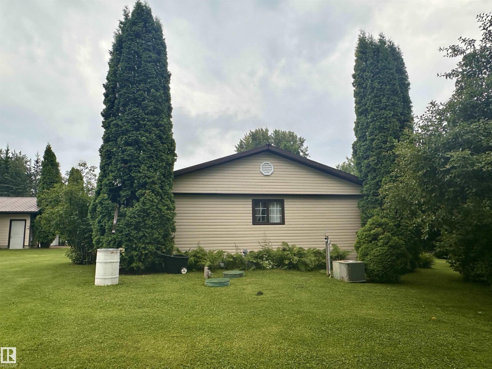 5309 51 ST - 4