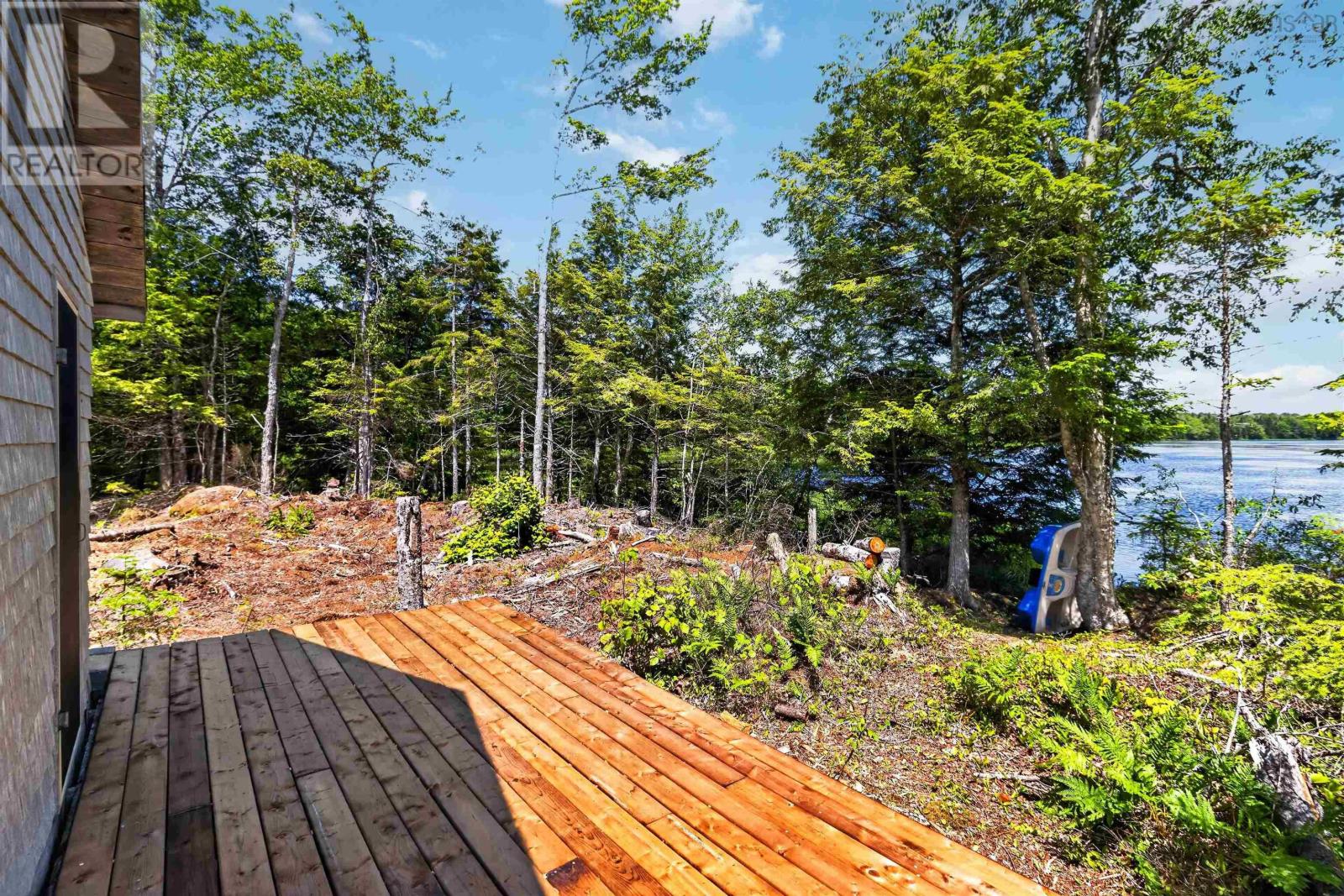 576 New Russell Road - 4
