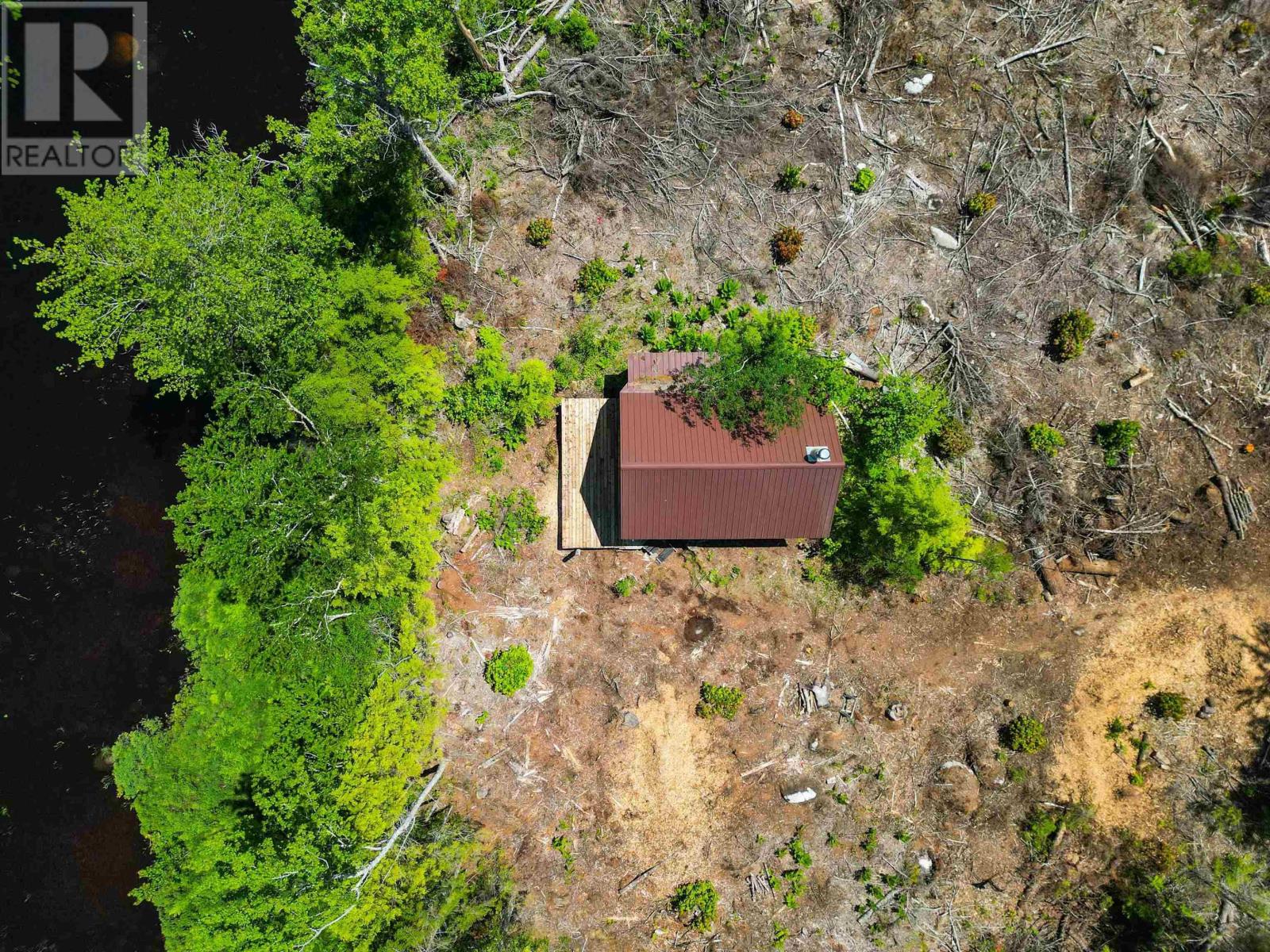 576 New Russell Road - 34