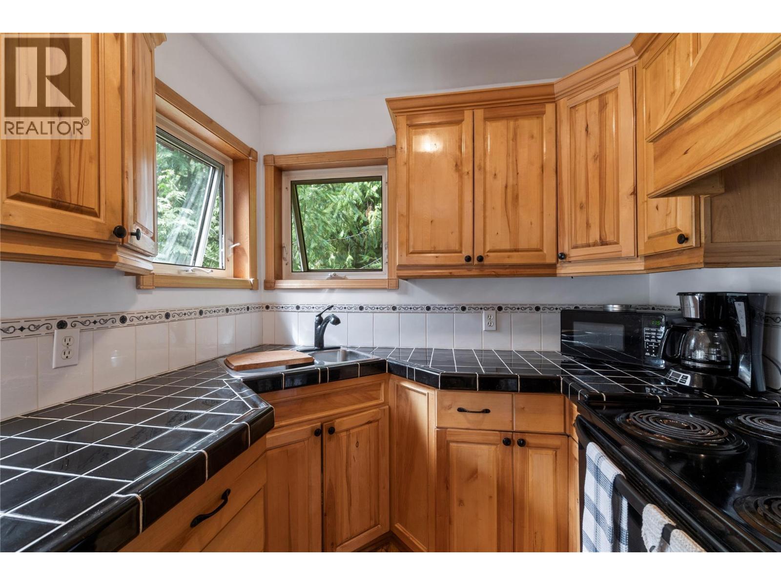 7621 Hudson Road - 5