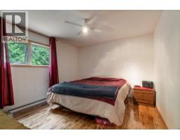 7621 Hudson Road, Anglemont, BC V0E1M8 Photo 14