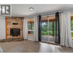 7621 Hudson Road, Anglemont, BC V0E1M8 Photo 27