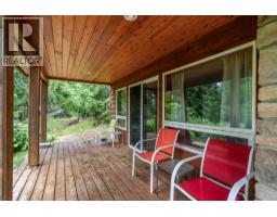 7621 Hudson Road, Anglemont, BC V0E1M8 Photo 29