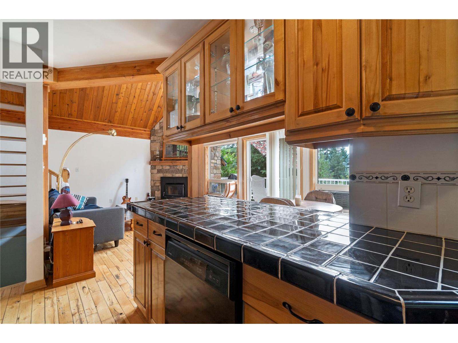 7621 Hudson Road - 6