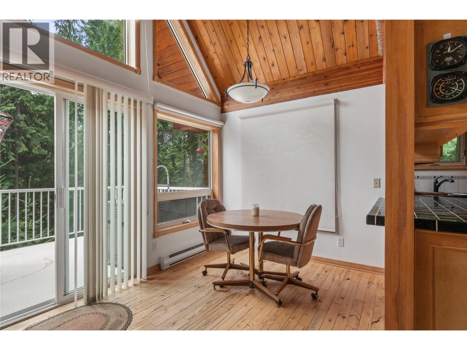 7621 Hudson Road - 8