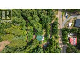 7621 Hudson Road, Anglemont, BC V0E1M8 Photo 32