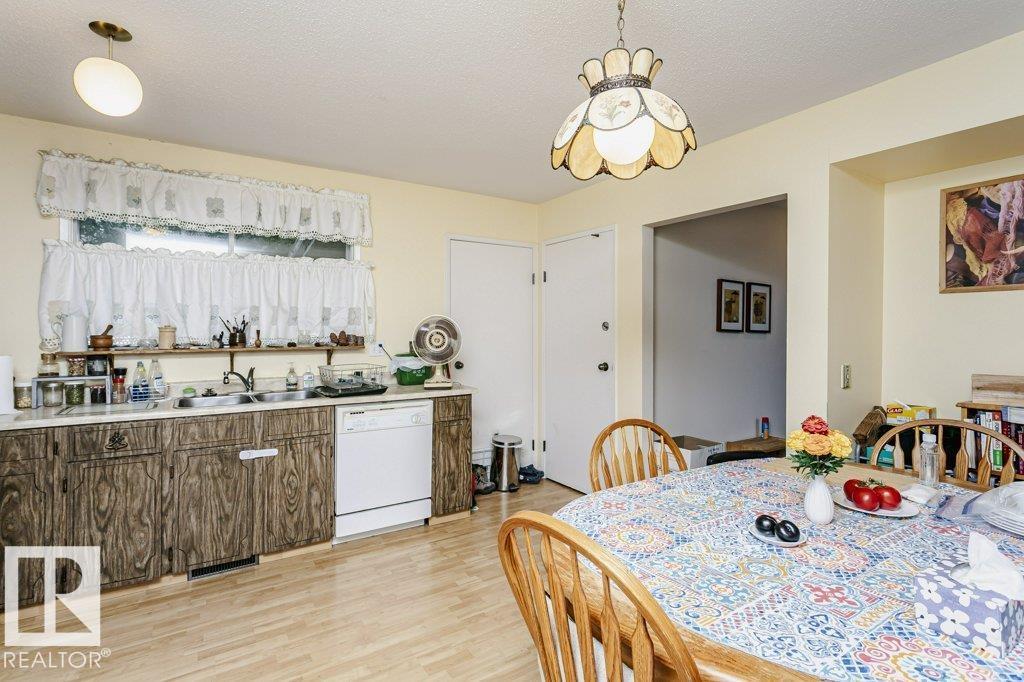 10968 35 AV NW NW - 10