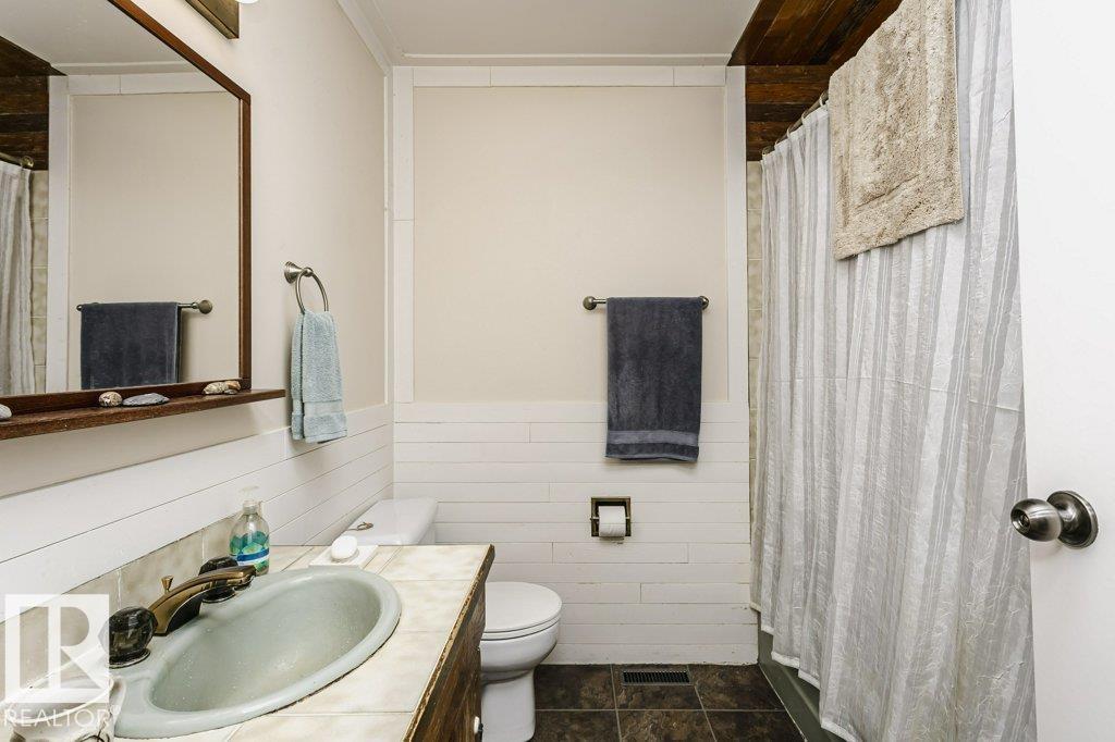 10968 35 AV NW NW - 19