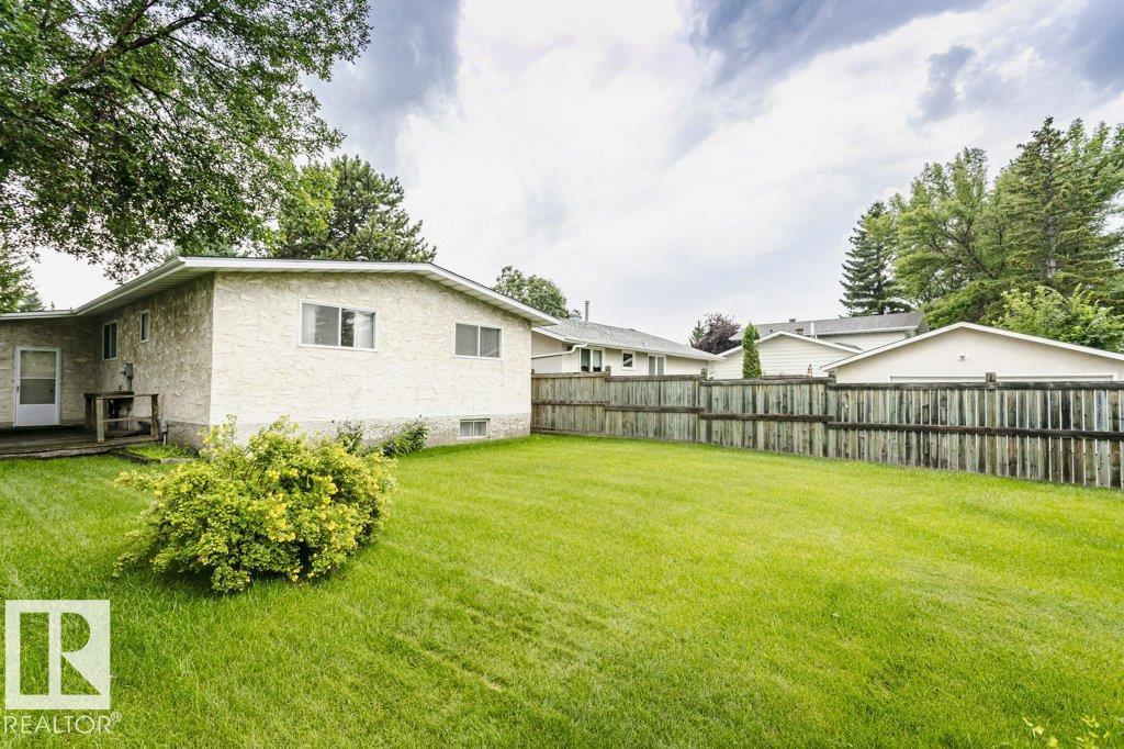 10968 35 AV NW NW - 22