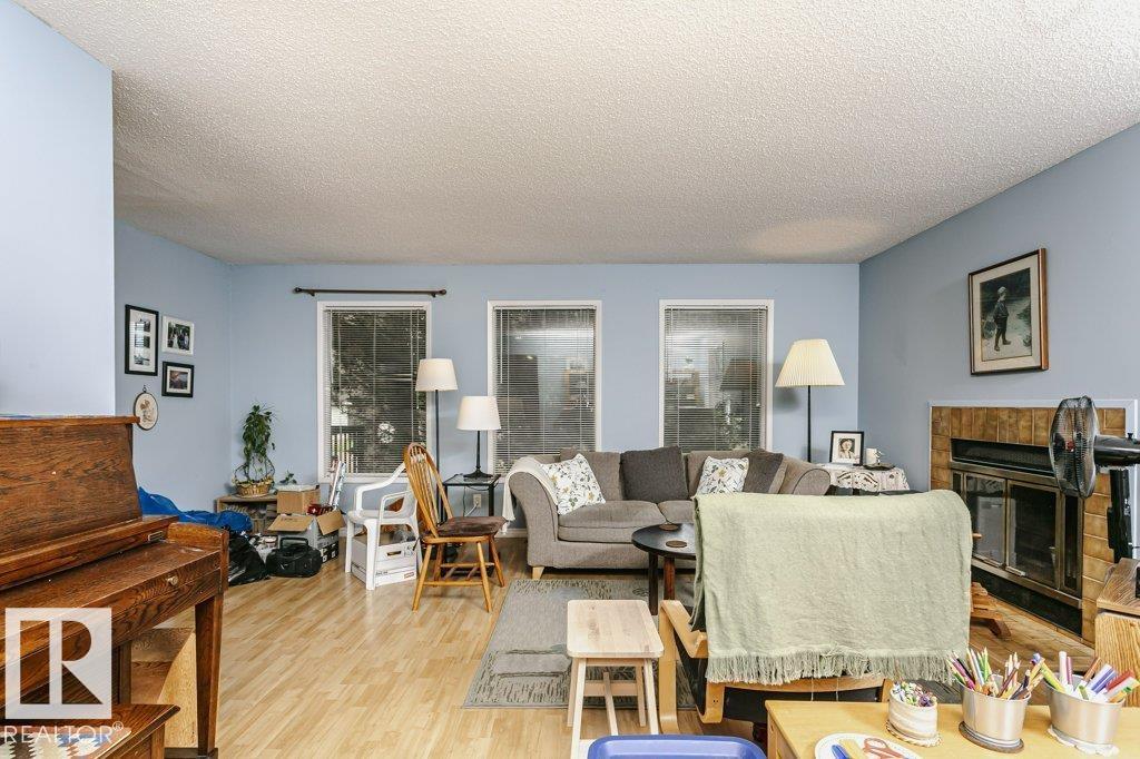 10968 35 AV NW NW - 7