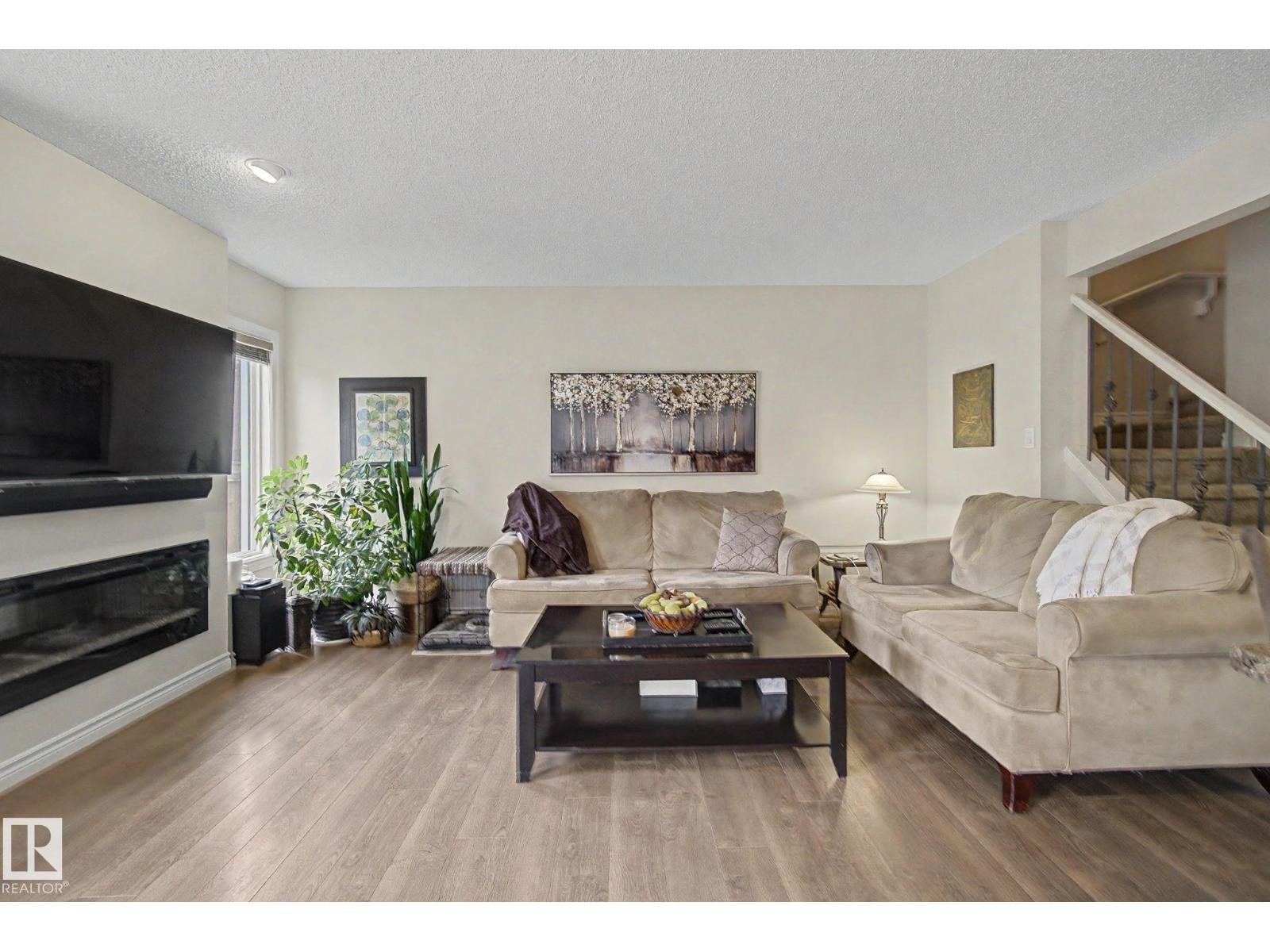 7 PETER ST - 17
