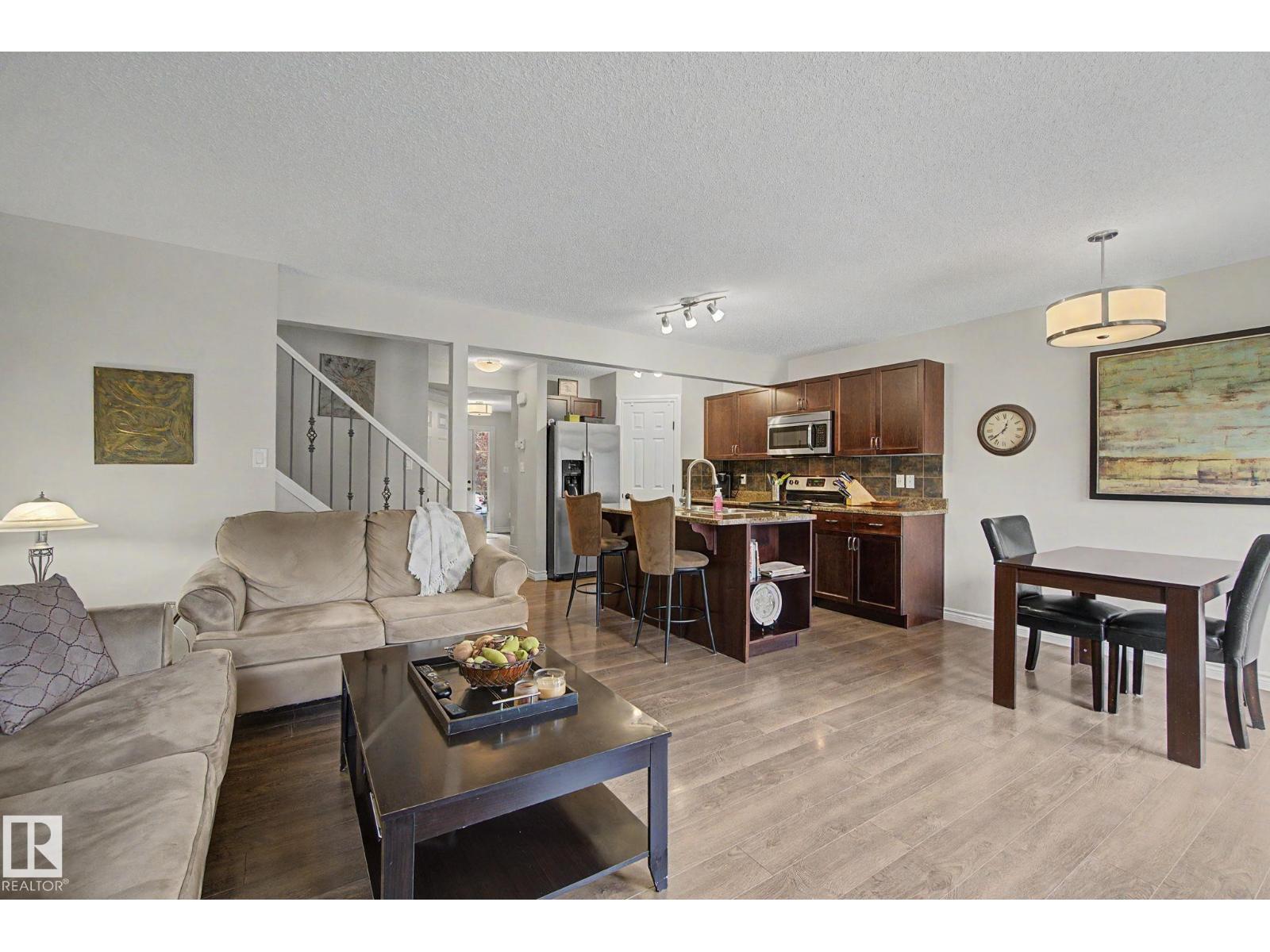 7 PETER ST - 18